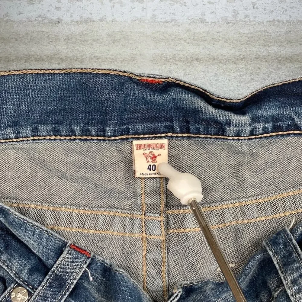 Vintage Y2K True Religion Skater Jeans 40x34 Regular Straight Leg Medium Wash